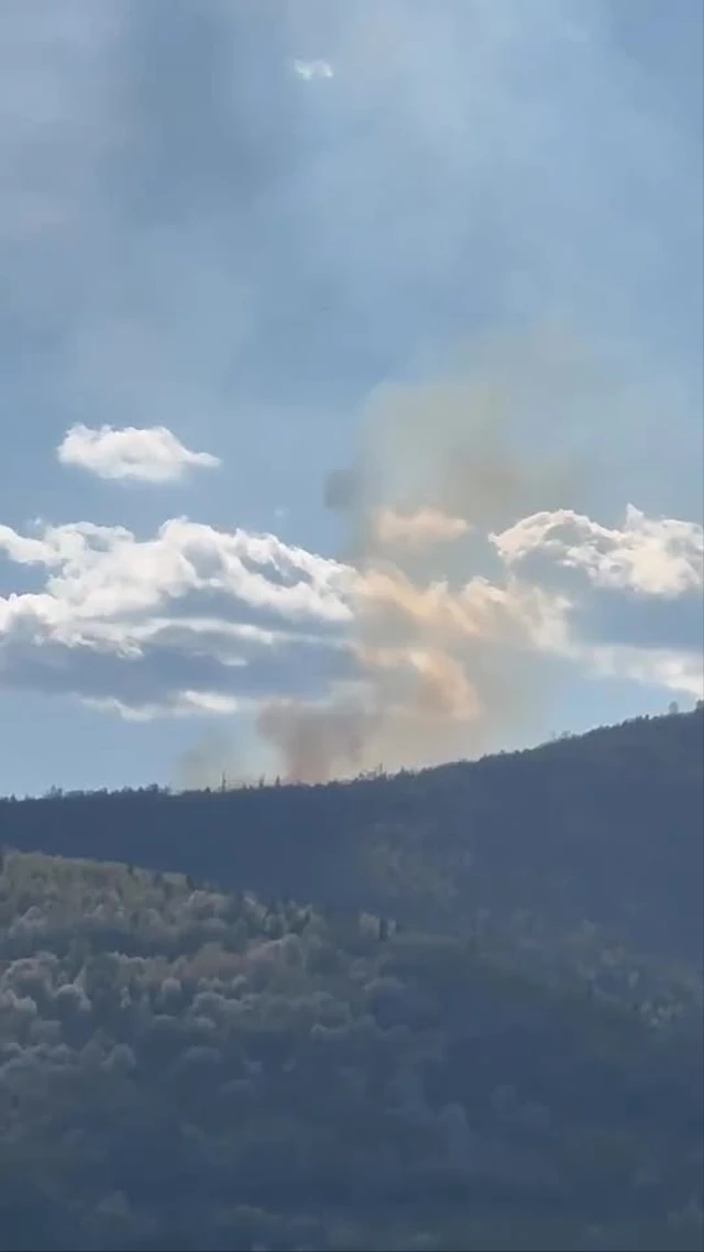 Dnes 18.04. ohlásený požiar lesného porastu v Chyžnom lokalita Kohút tesne pred 16.00, príchod na zbrojnicu po 23.00, ďakujeme za zvládnutý náročný zásah.