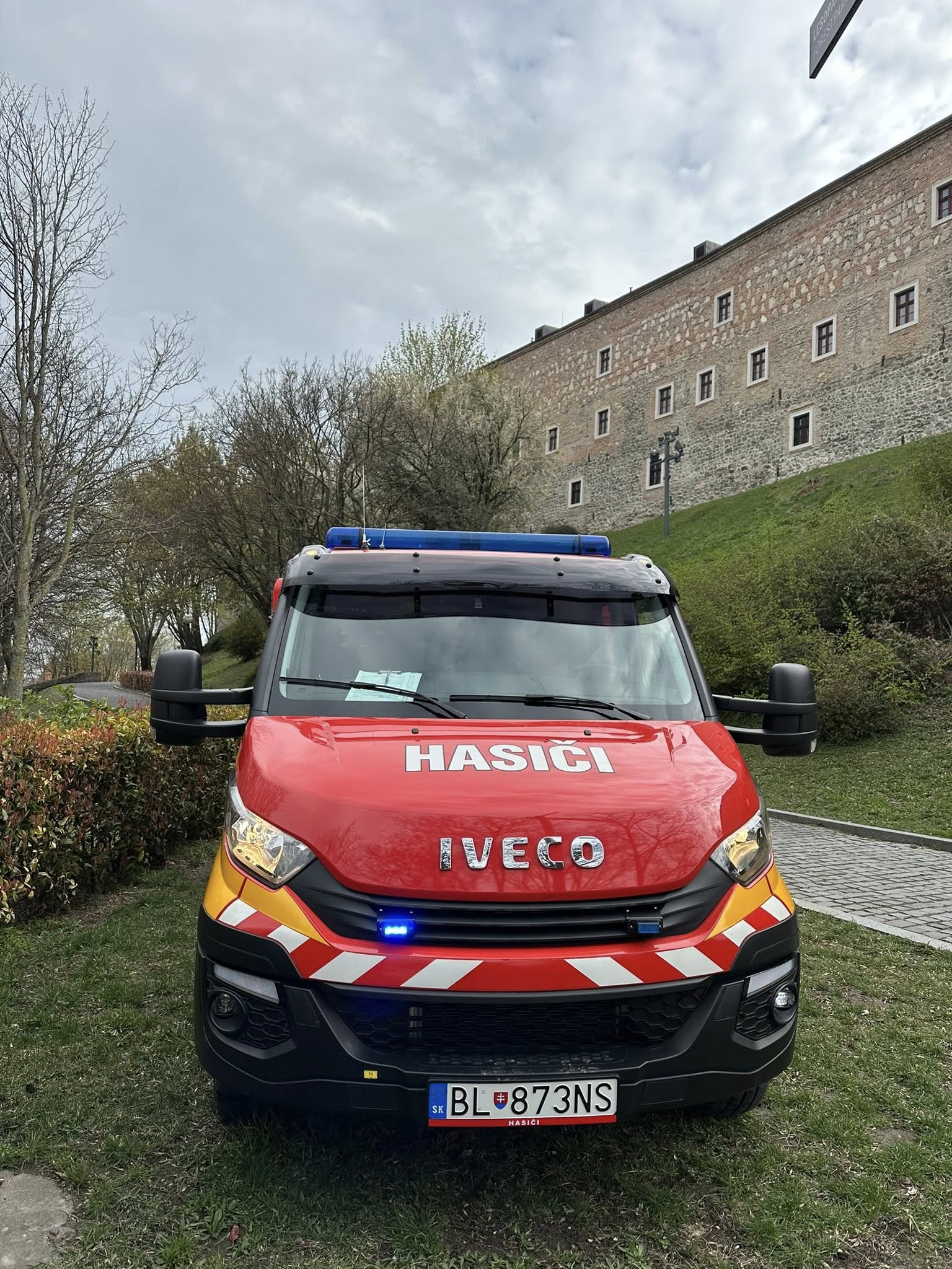 Operačné stredisko nás dnes vyslalo na technický výjazd - padnutý strom.